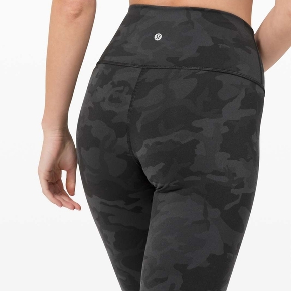Lululemon x Soulcycle Wunder Under Incognito Camo size 6 NWT - Picture 2 of 7